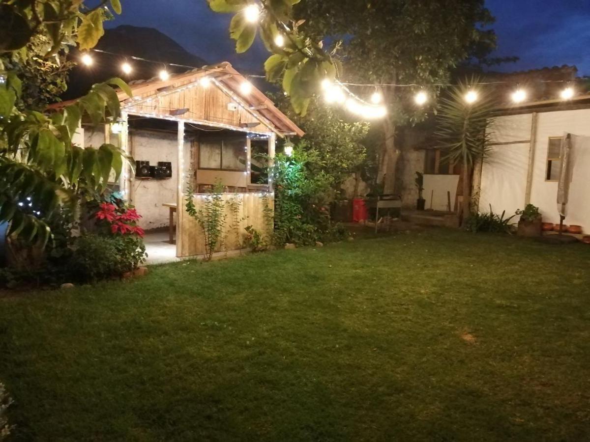 Hostal Dulzura Caraz エクステリア 写真