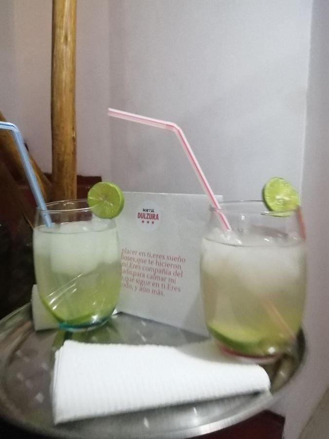 Hostal Dulzura Caraz エクステリア 写真