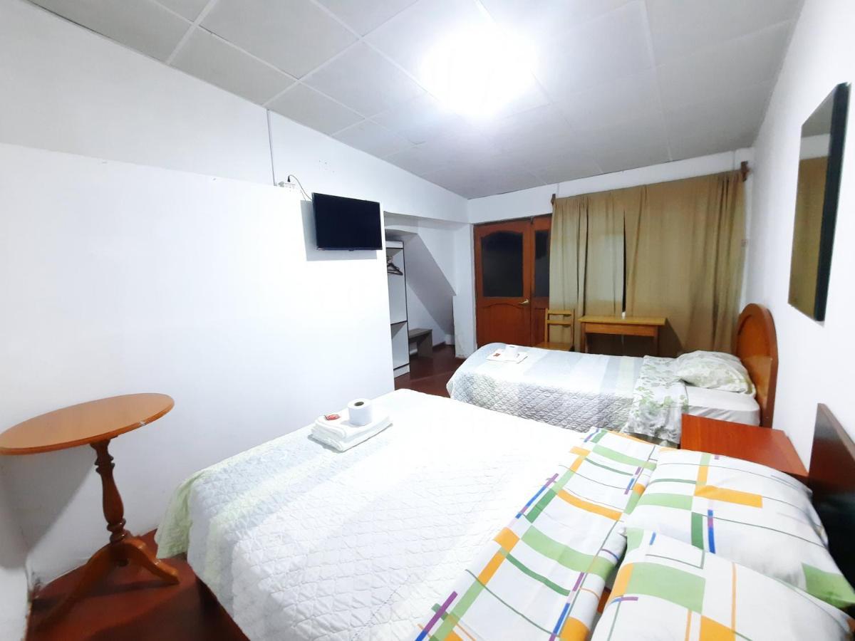 Hostal Dulzura Caraz エクステリア 写真