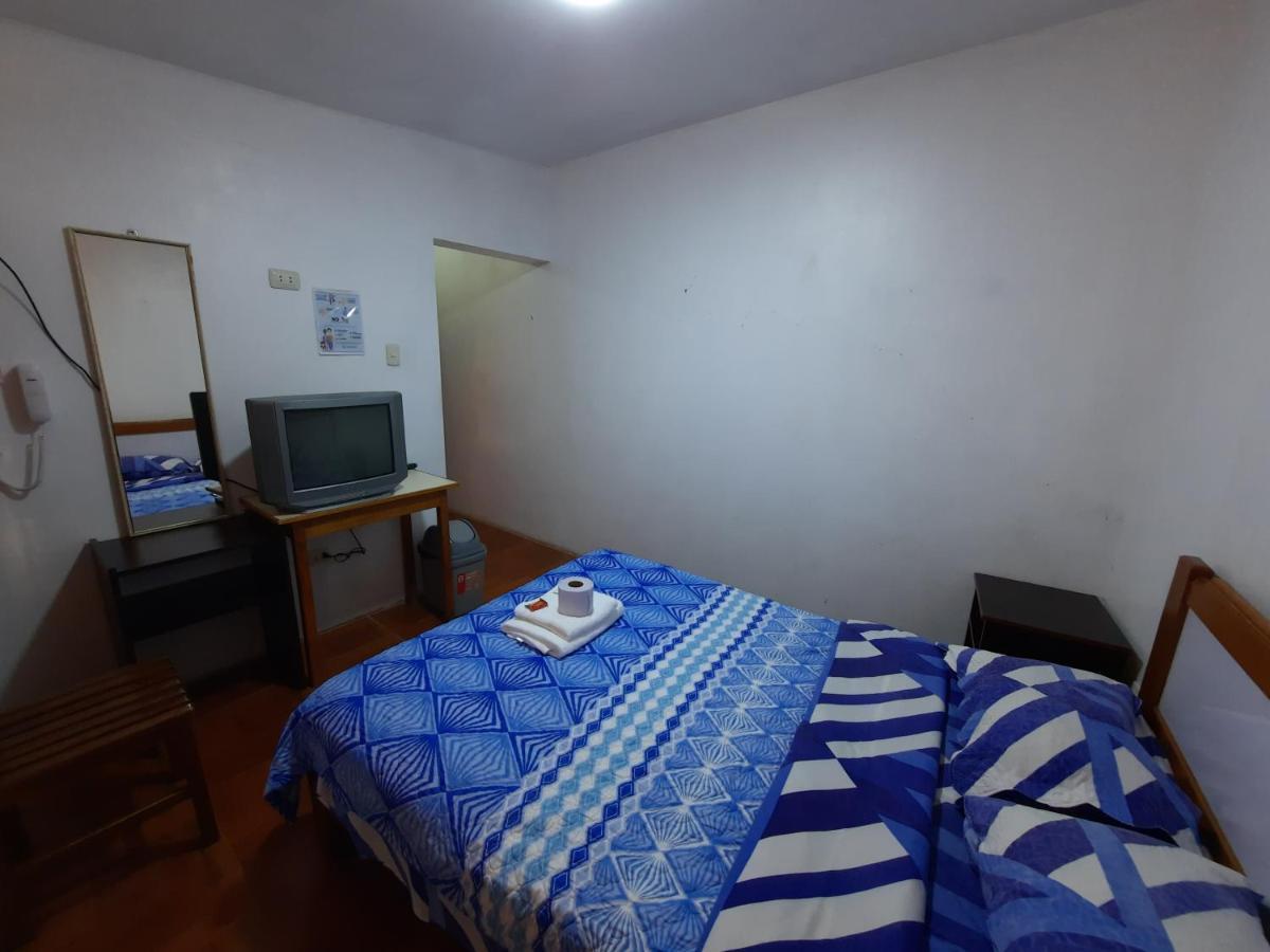 Hostal Dulzura Caraz エクステリア 写真