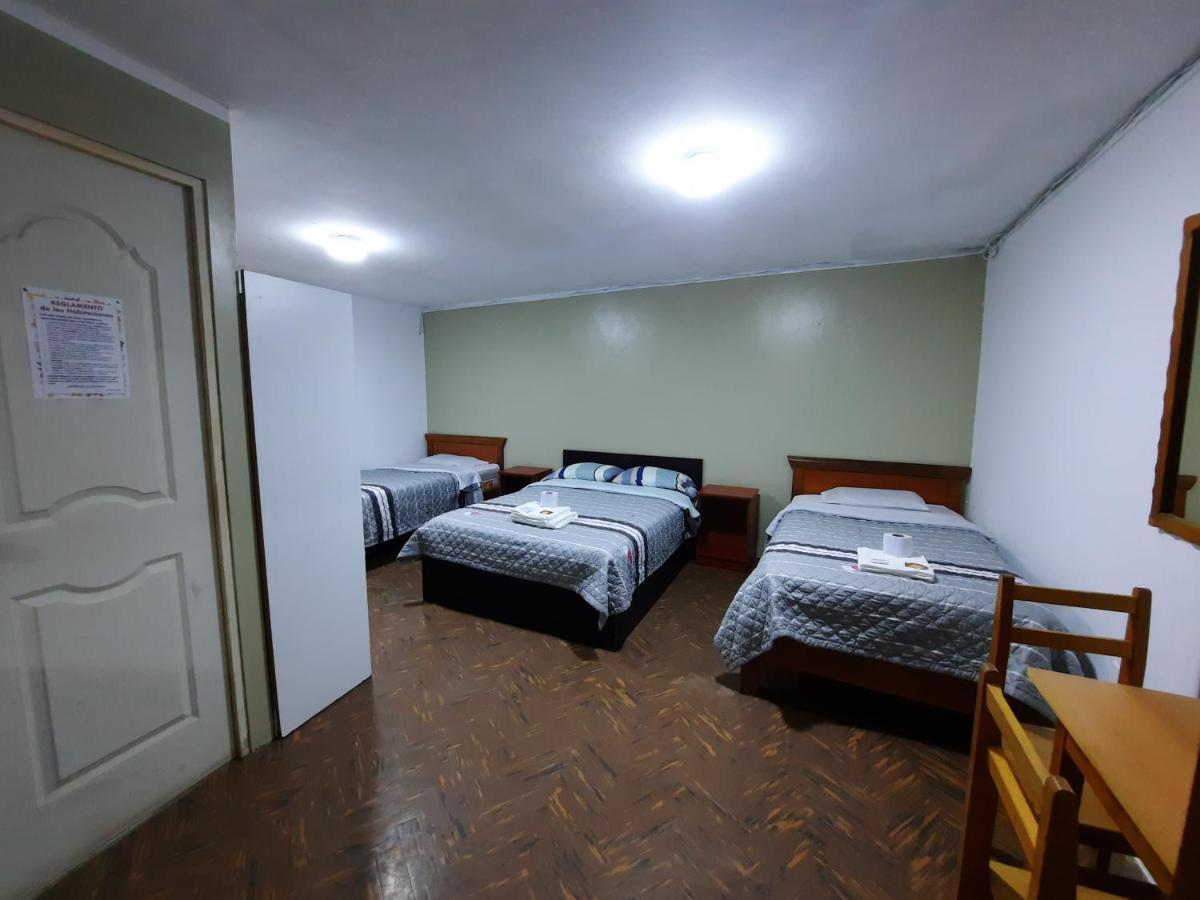 Hostal Dulzura Caraz エクステリア 写真