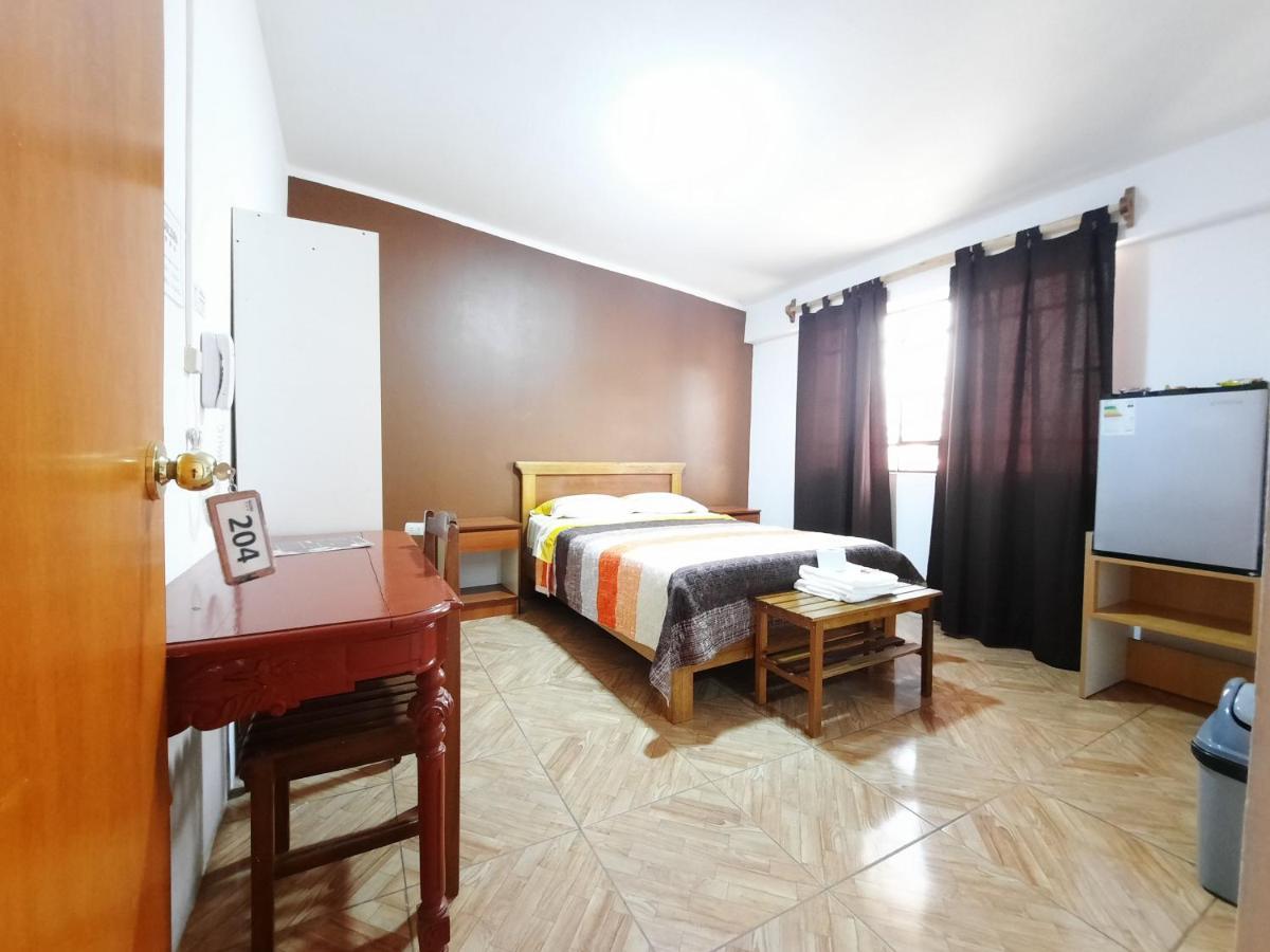 Hostal Dulzura Caraz エクステリア 写真