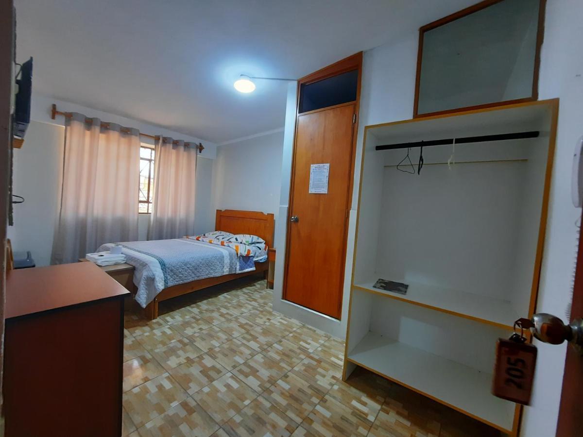 Hostal Dulzura Caraz エクステリア 写真